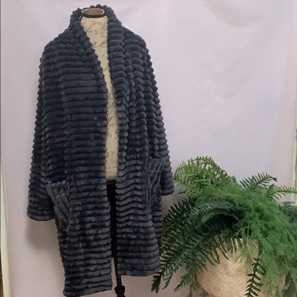 NWOT ANTHROPOLOGIE MARIPOSA ROBE NO BELT - Picture 1 of 11